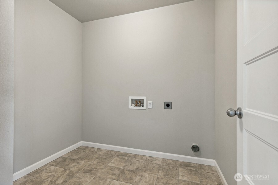 This is a presale home. Photos of the same floorplan in the community. Colors and features will vary.