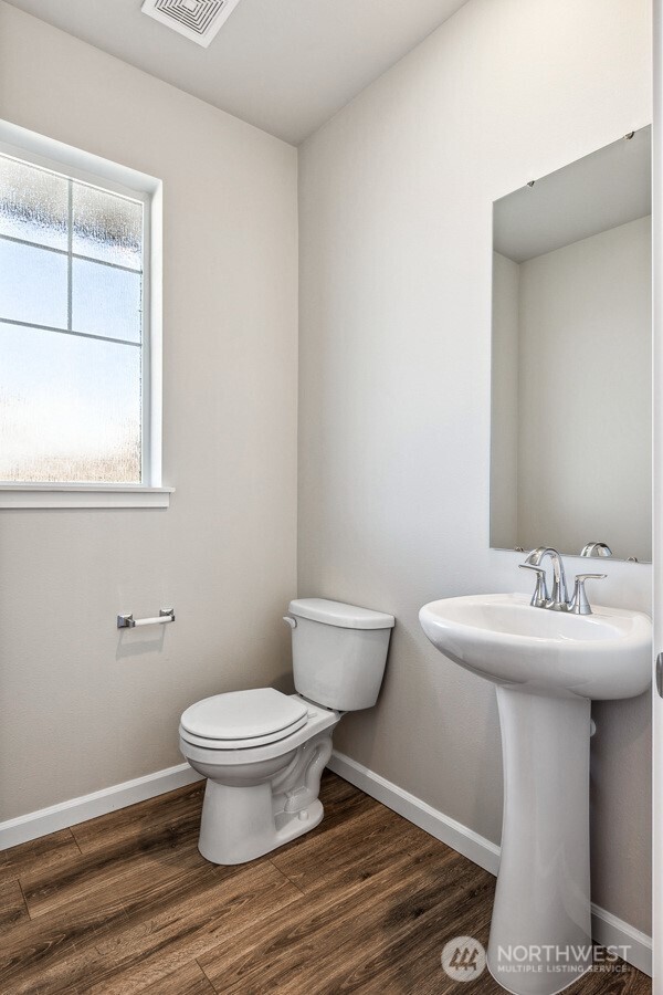 This is a presale home. Photos of the same floorplan in the community. Colors and features will vary.