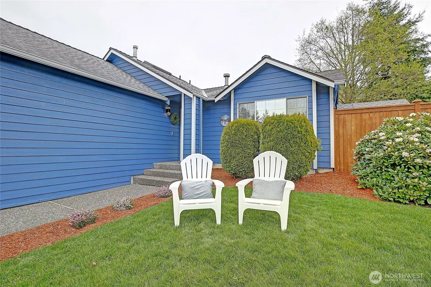 Lot 13 Hanabrook Div 3 is a wonderfully spacious corner lot in the popular View Ridge Madison Neighborhood. Mukilteo and Everett Beaches nearby to get down to the water (Puget Sound).