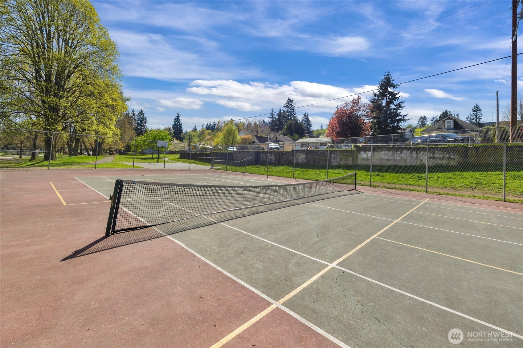 Tennis court in Lowell Park