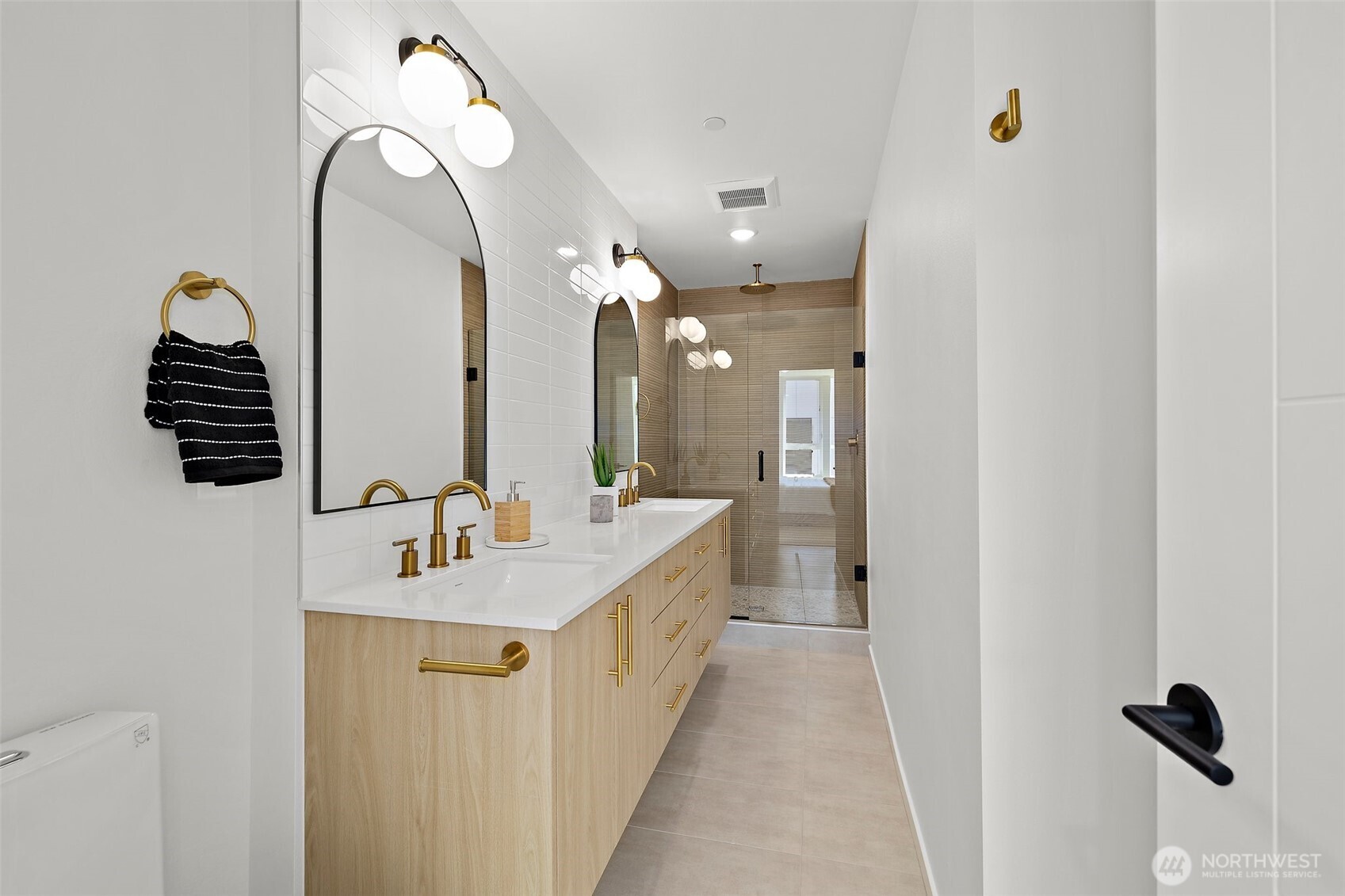 Model home. Colors and finishes may vary.