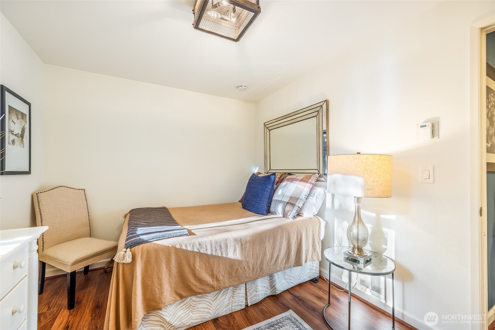 Second bedroom (upstairs)