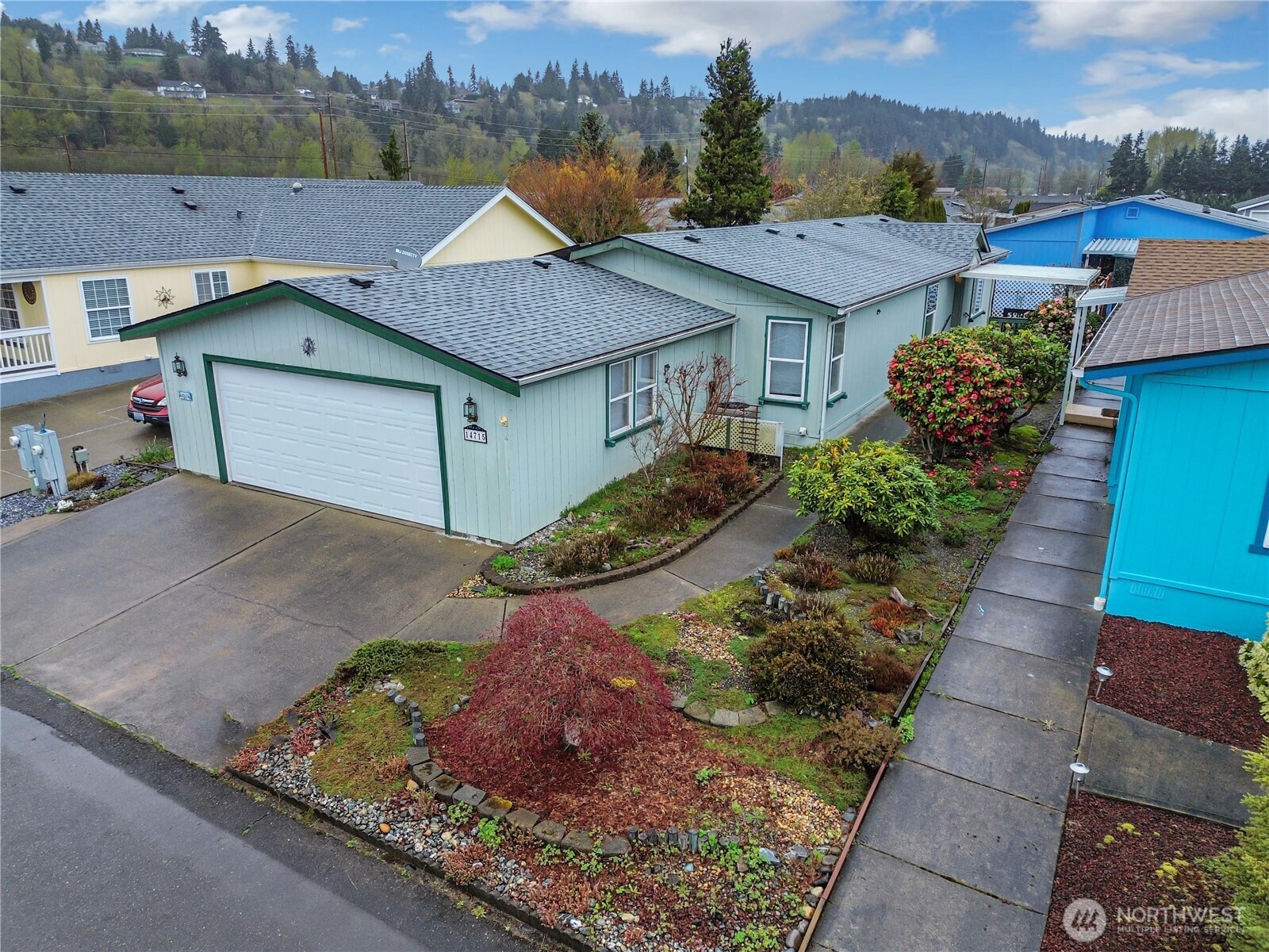 Welcome home to this cozy home which also has a heat pump with air conditioning for those warm summer days coming up!