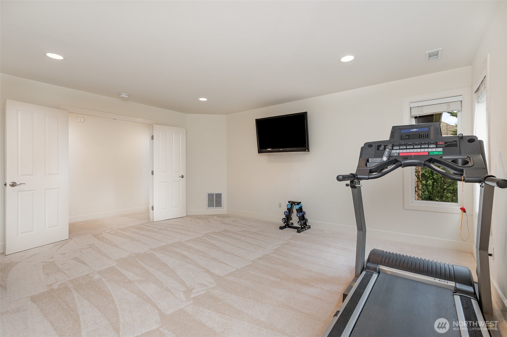 Guest Bedroom 2.
