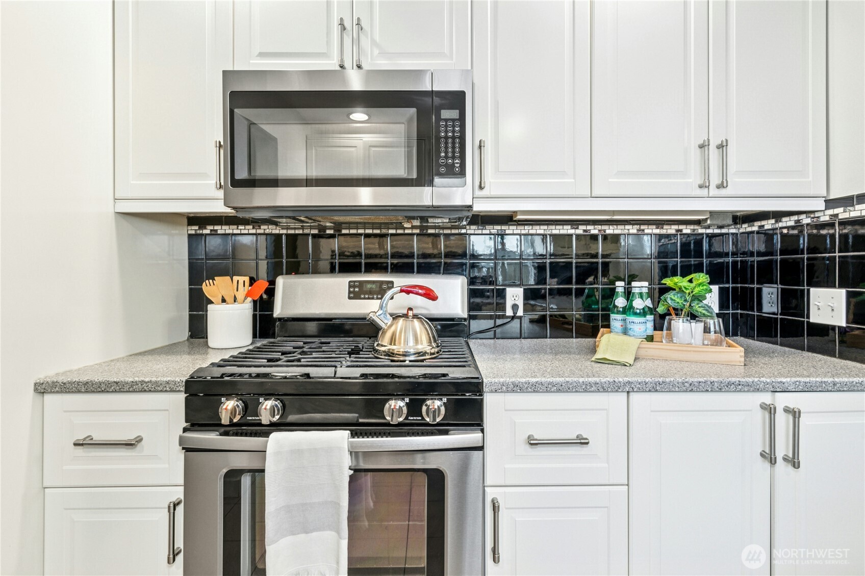 Stainless appliances.