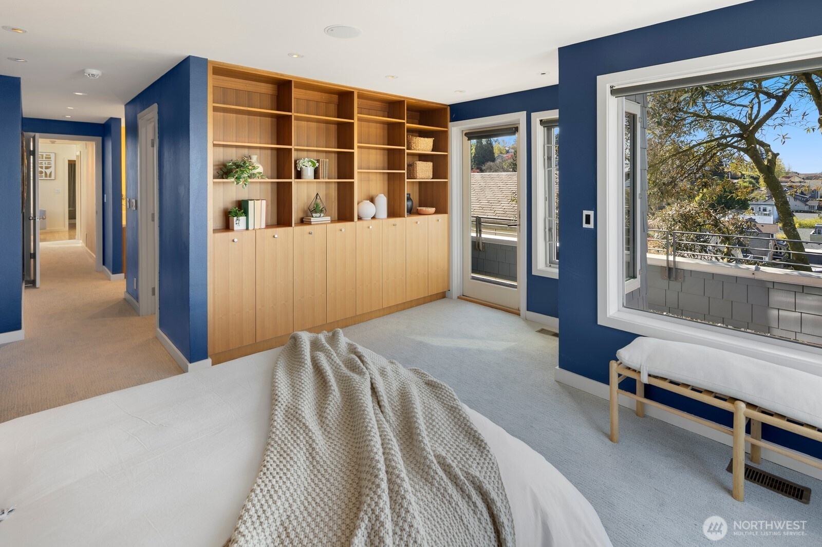 -Rest, recharge, and start the day renewed thanks to the deep comforts and intelligent design details of the primary suite.