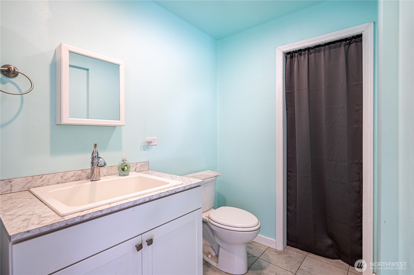 Bath and double shower