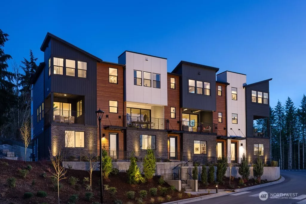 Cross Kirkland Towns by Toll Brothers