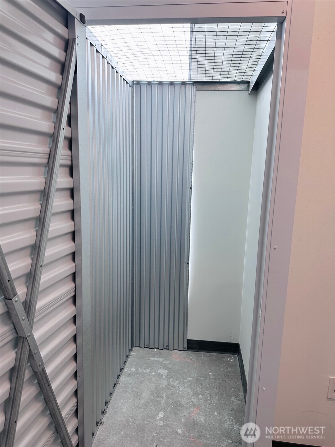 Includes a dedicated storage that conveys with the unit. Floor 4 #20
