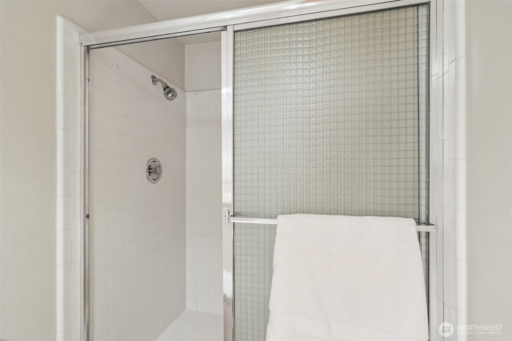Walk-in Shower in Primary Ensuite