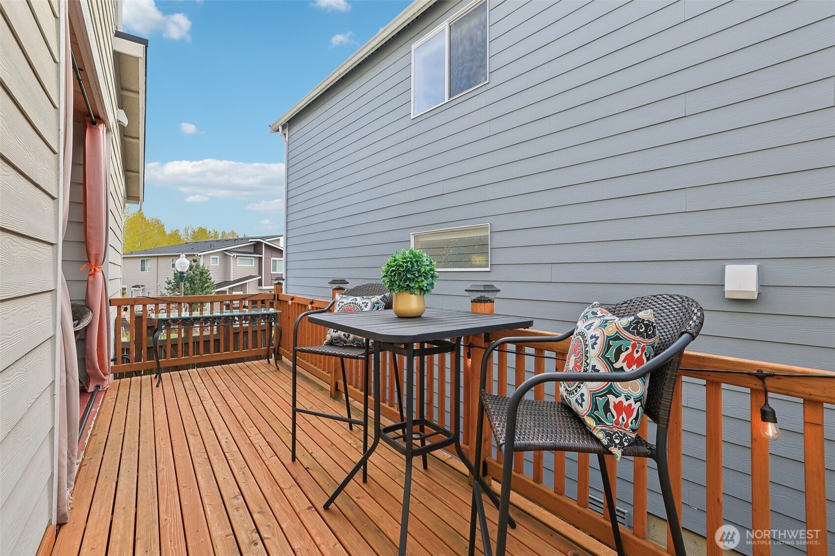 Deck looking towards SE 293rd St.