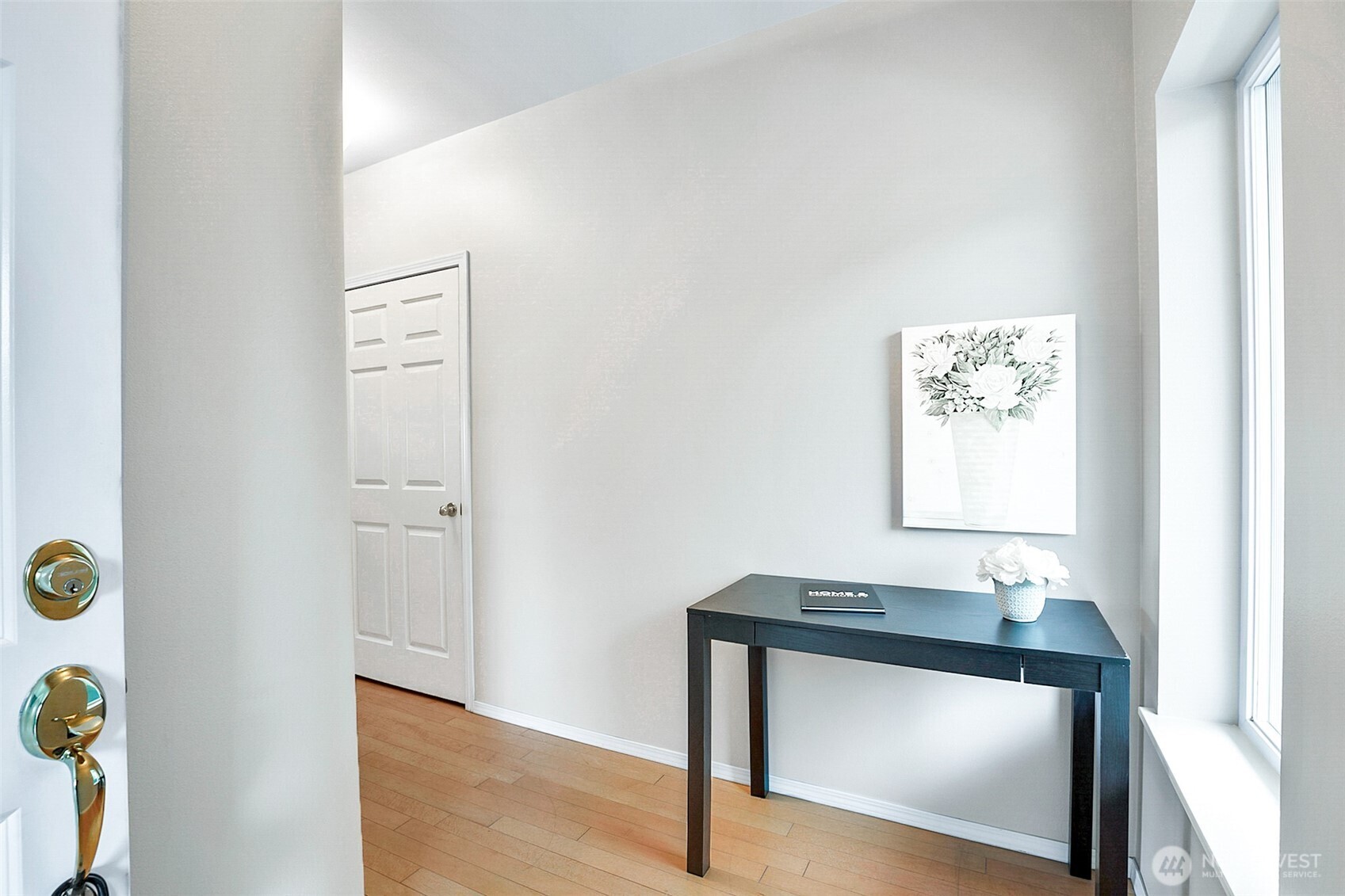 Comfortable private entry