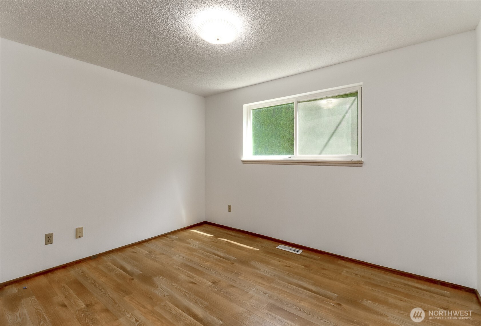 another large bedroom