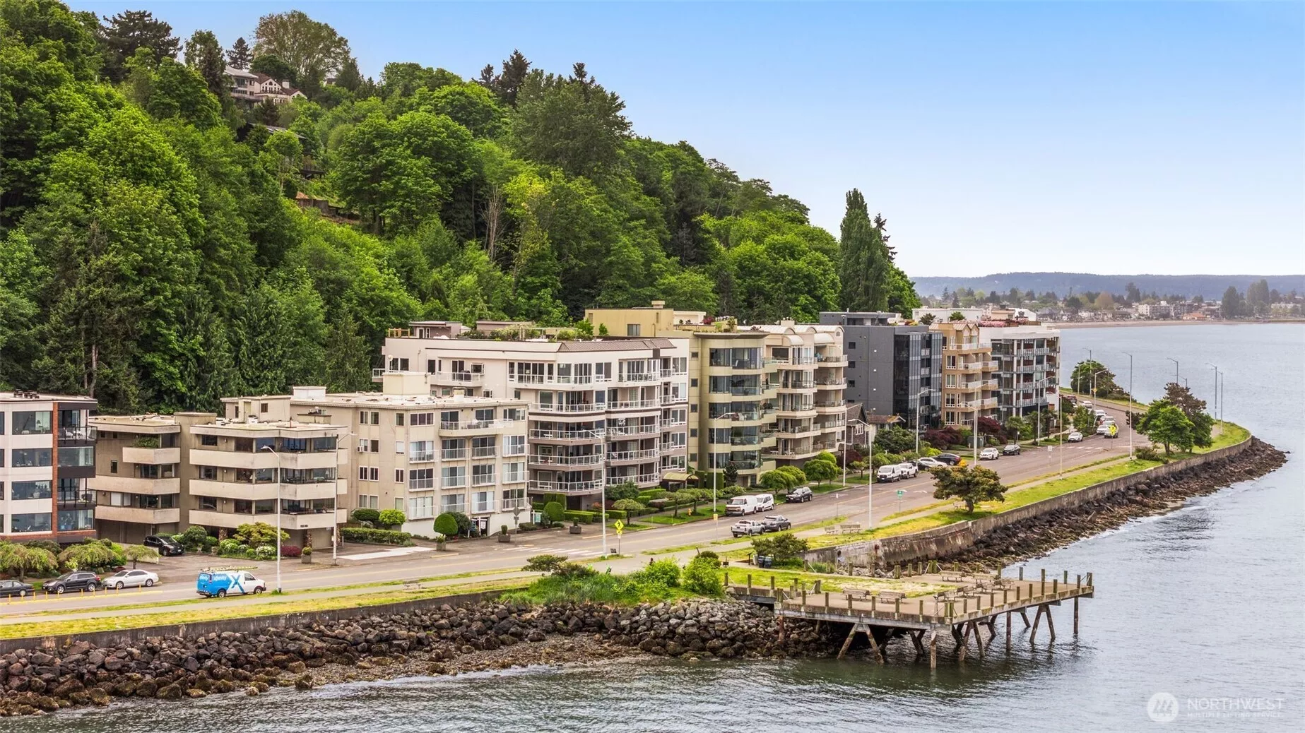 Welcome to 1156 Alki Ave SW Unit 401