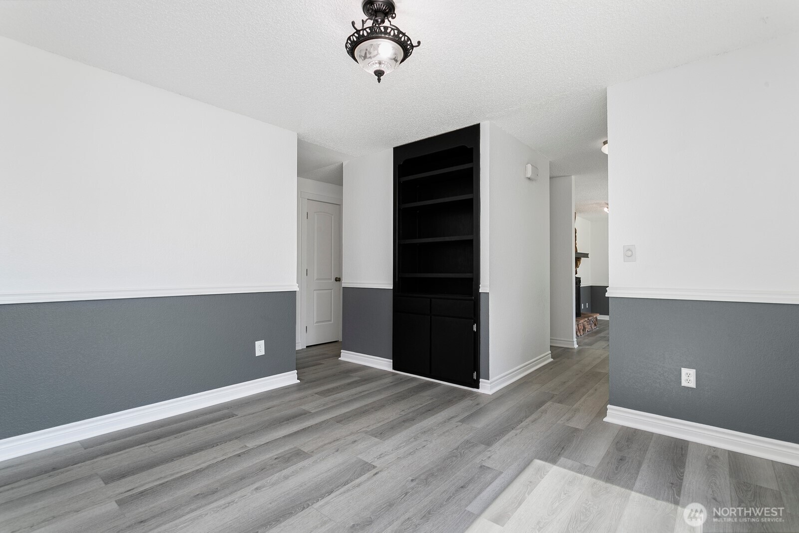 Dedicated dining area, ideally situated just off the kitchen for effortless entertaining and everyday ease.