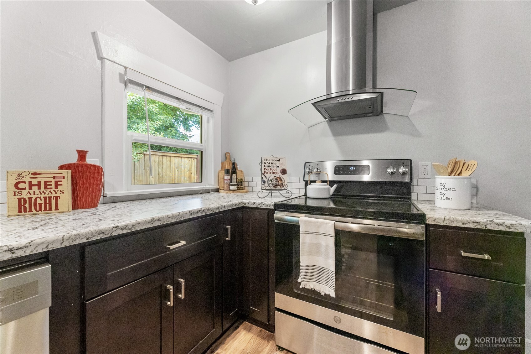 This kitchen is so bright and lovely