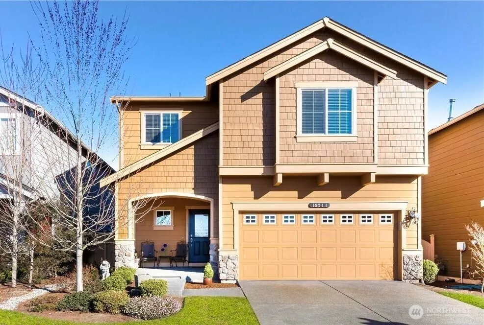 Front of Home and 2 car Garage