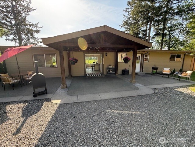 Single story rambler- 50yr roof- well maintained home