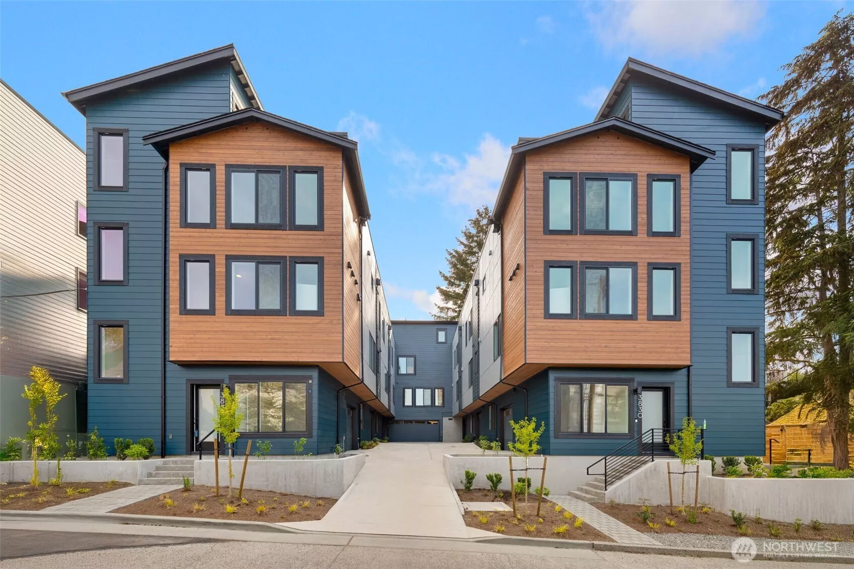 New Townhome is in the heart of all that Wallingford has to offer!