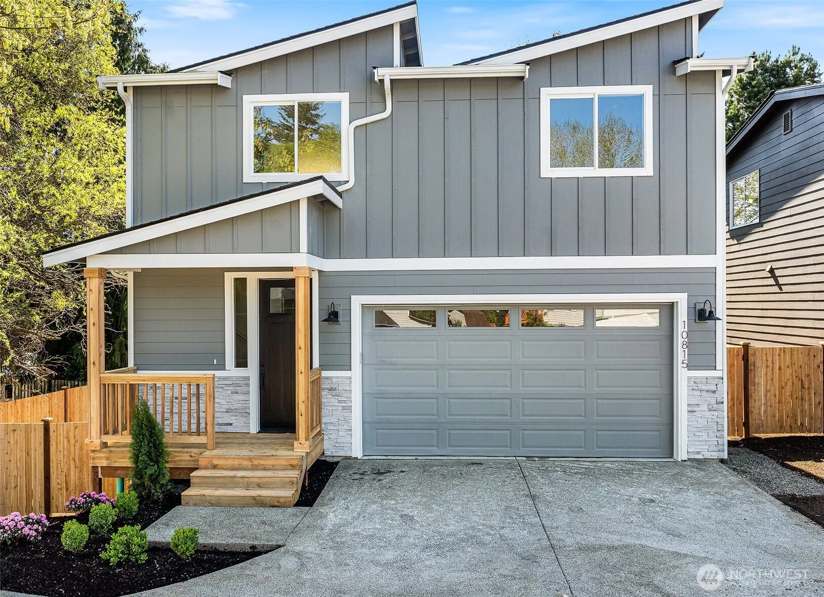 Photos for reference only. Same floor plan similar features.