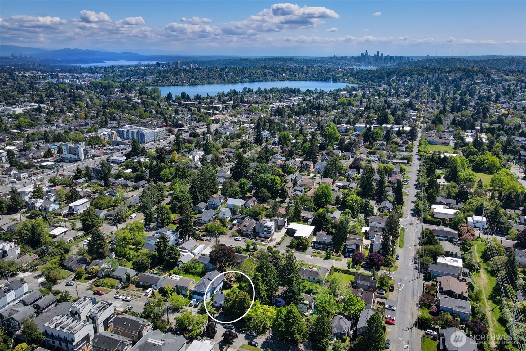 This property is conveniently located at the quiet top of the hill in Greenwood yet just minutes to big box shopping, parks and all that Green Lake has to offer.