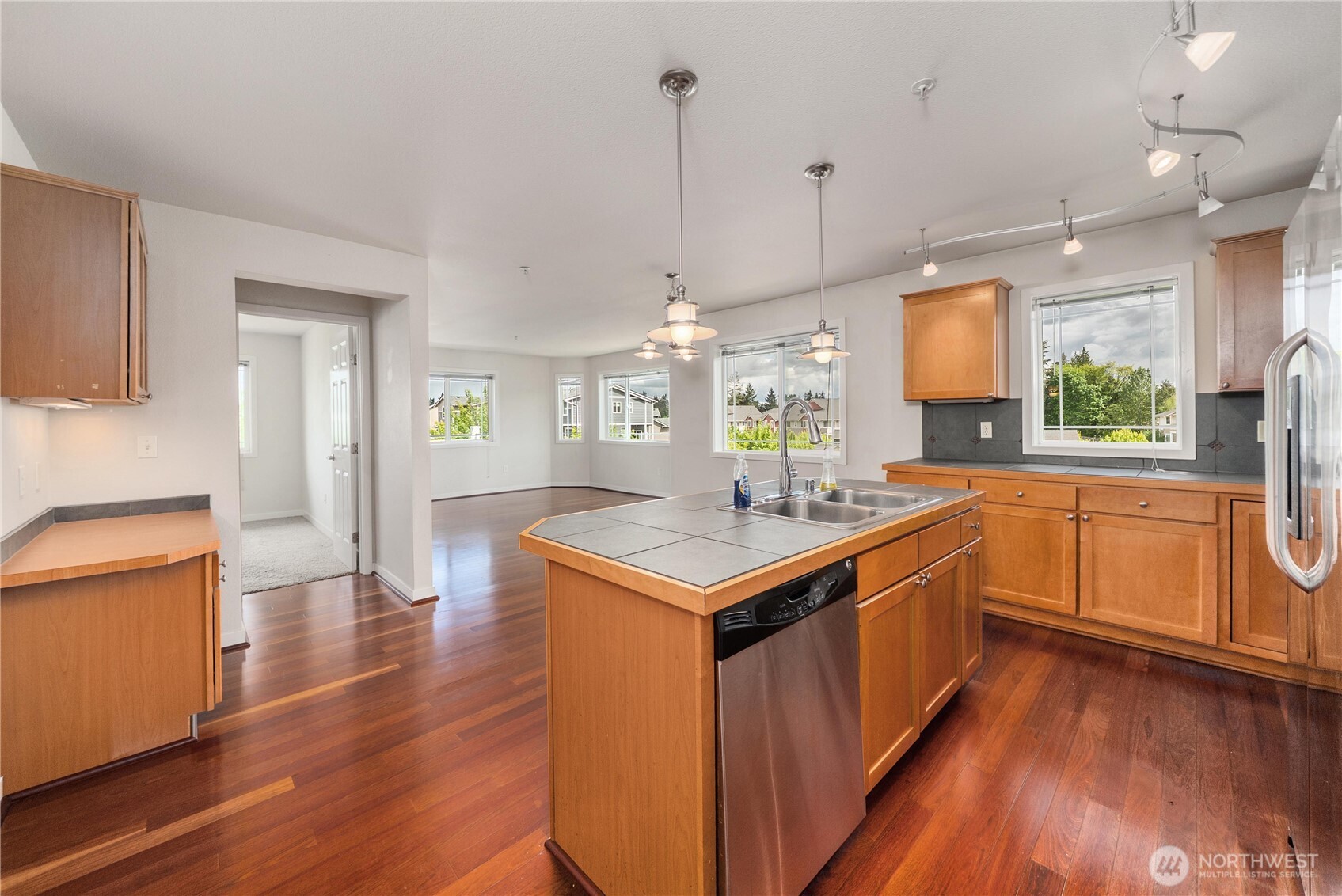 Lots of room in the very functional kitchen.