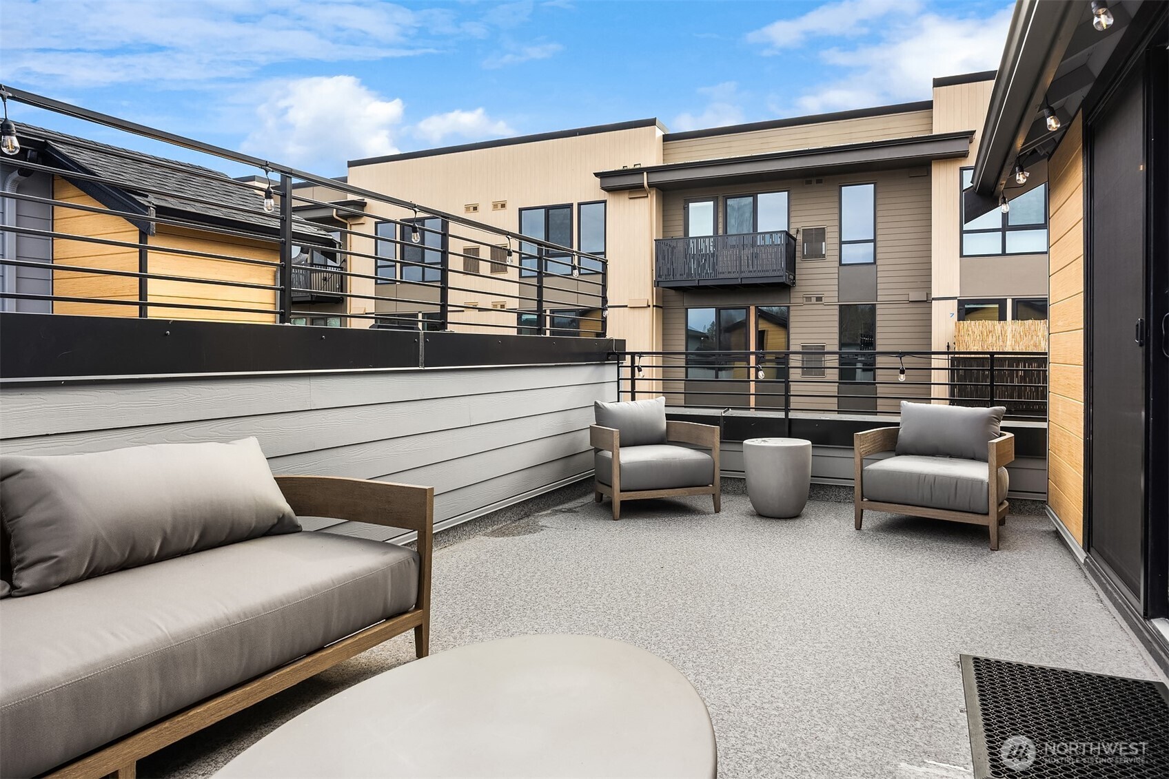 Photos for illustration purposes only & not of actual home for sale. Cascadian model home.