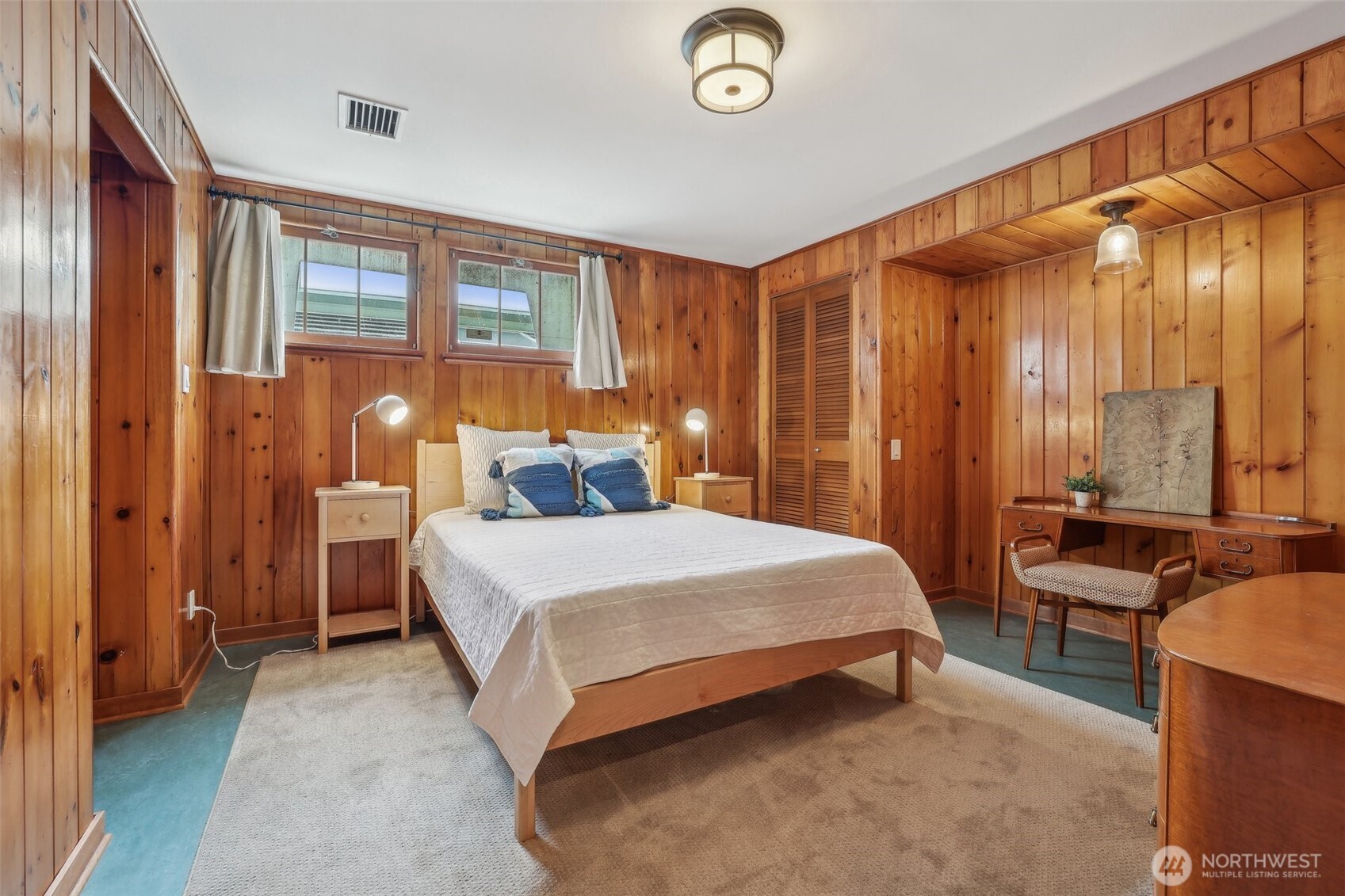 Lower level bedroom with private 3/4 bath