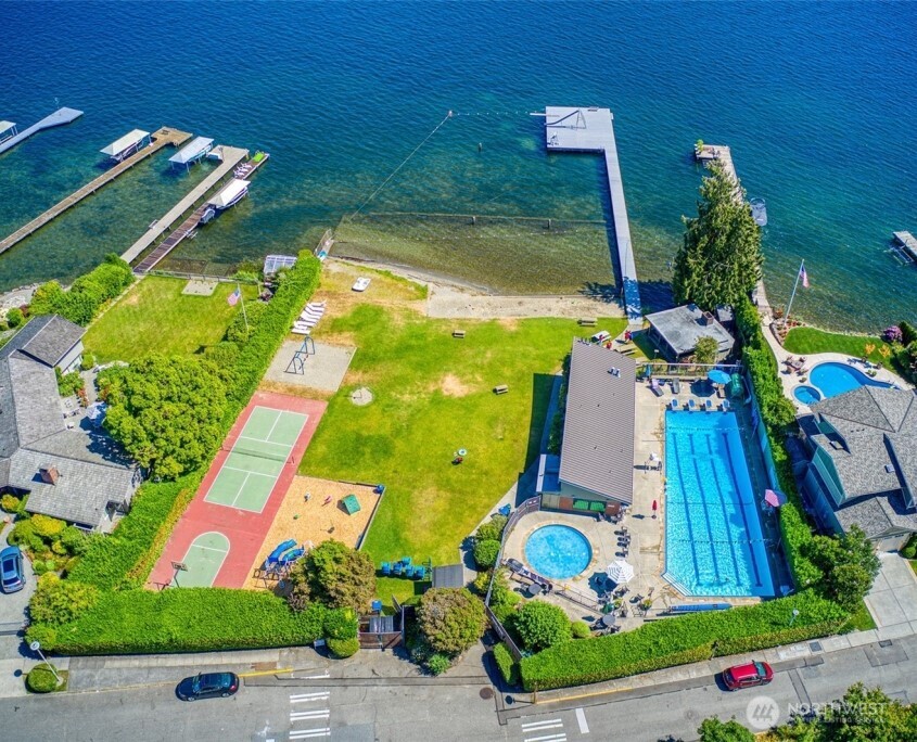 Sheridan Beach club with lake access, pool and more