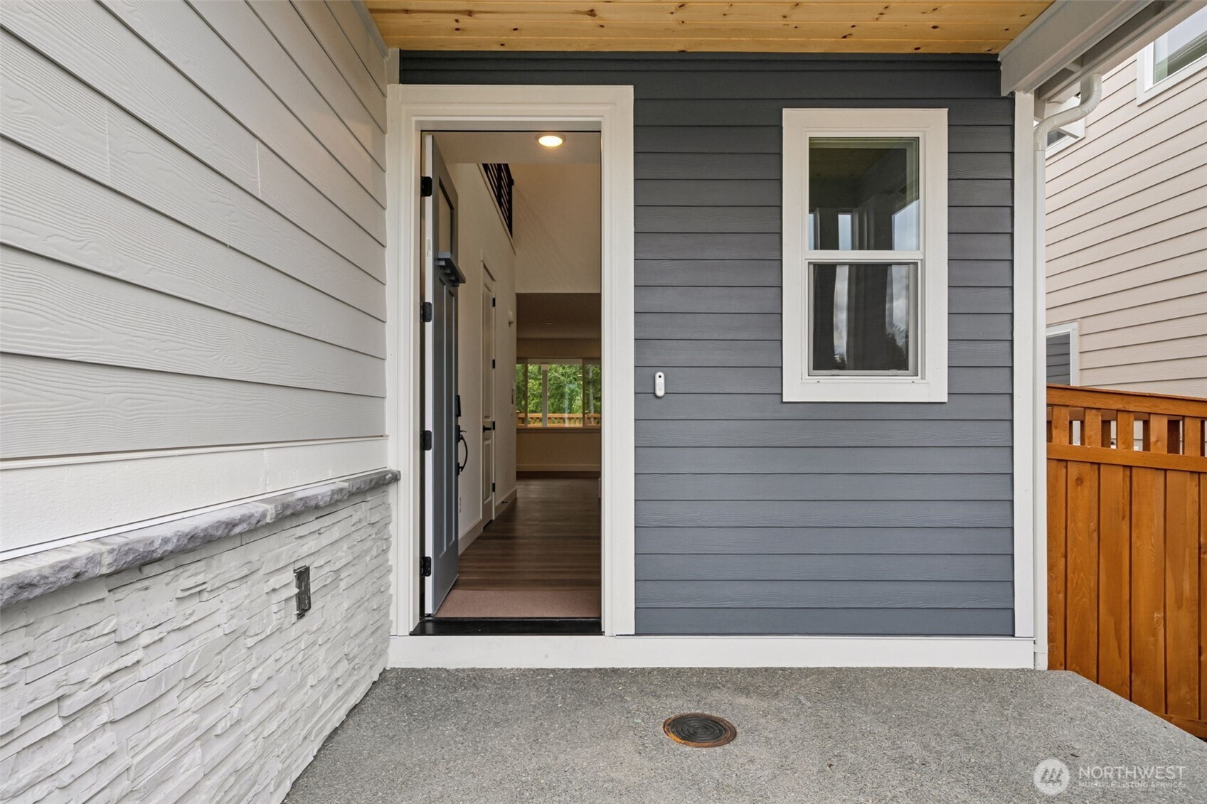 Photos are of Yorktown model home. Colors and options may vary.