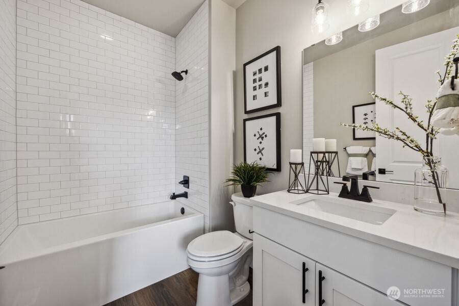 Photos are of Yorktown model home. Colors and options may vary.