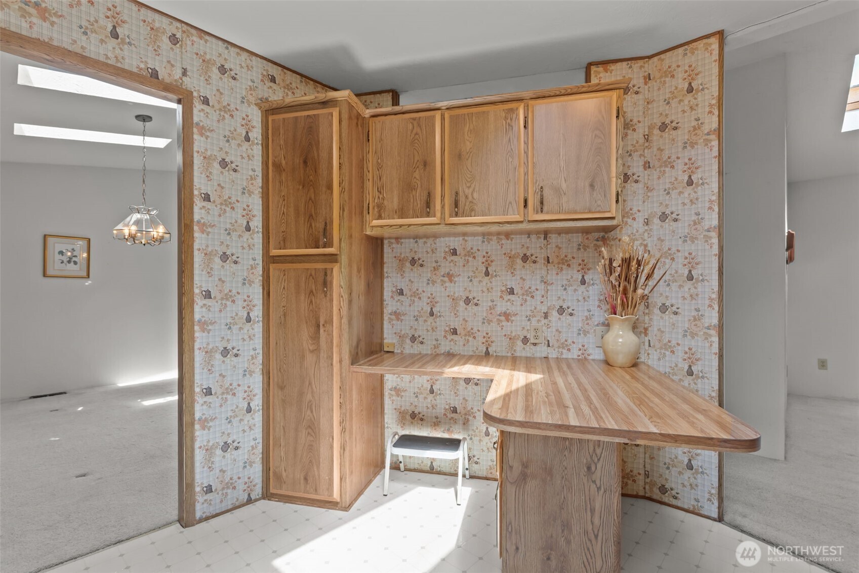 Kitchen Dining Area