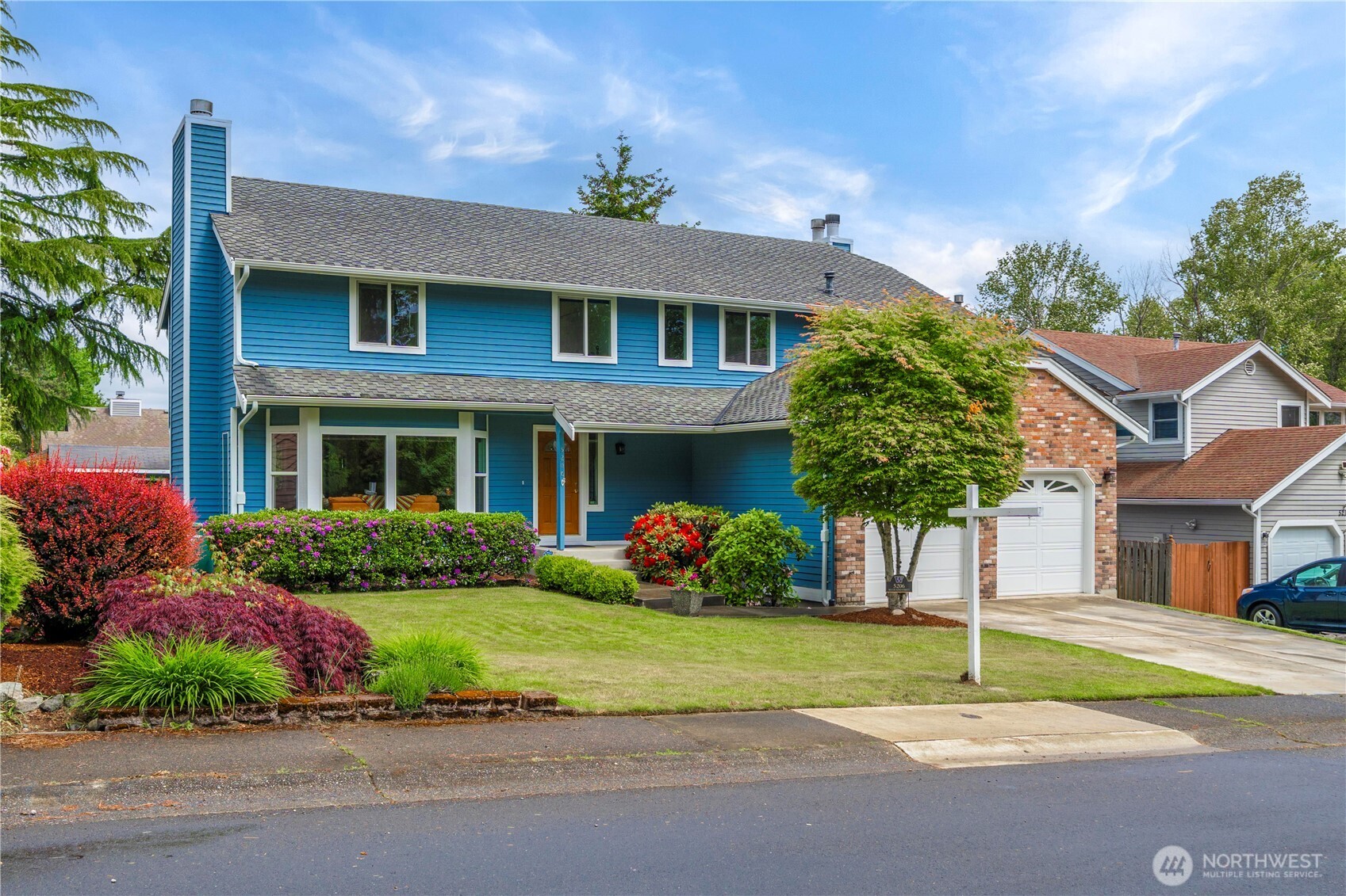 Seller Preinspected and move in ready. 50 year roof, Beautifully painted exterior.