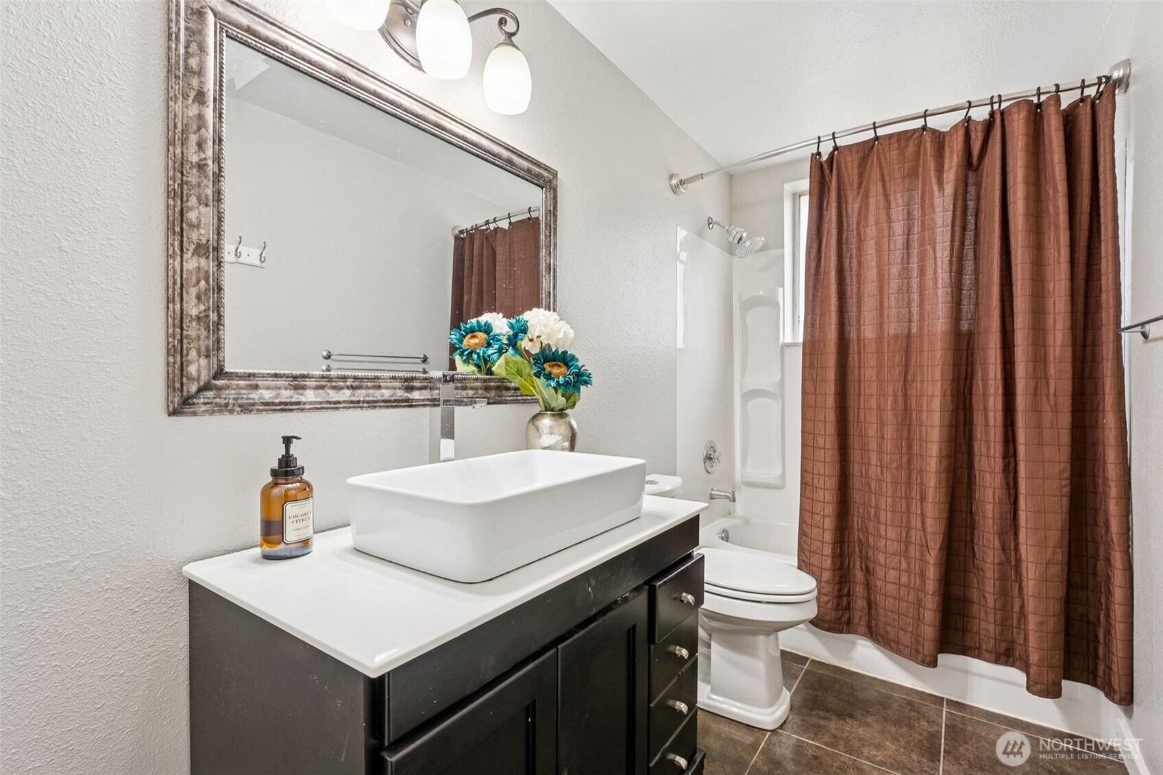 downstairs full bathroom