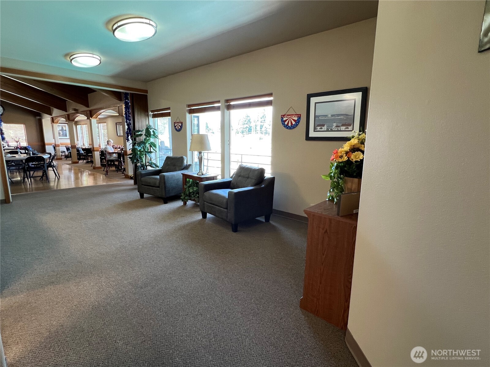 entry into dining area