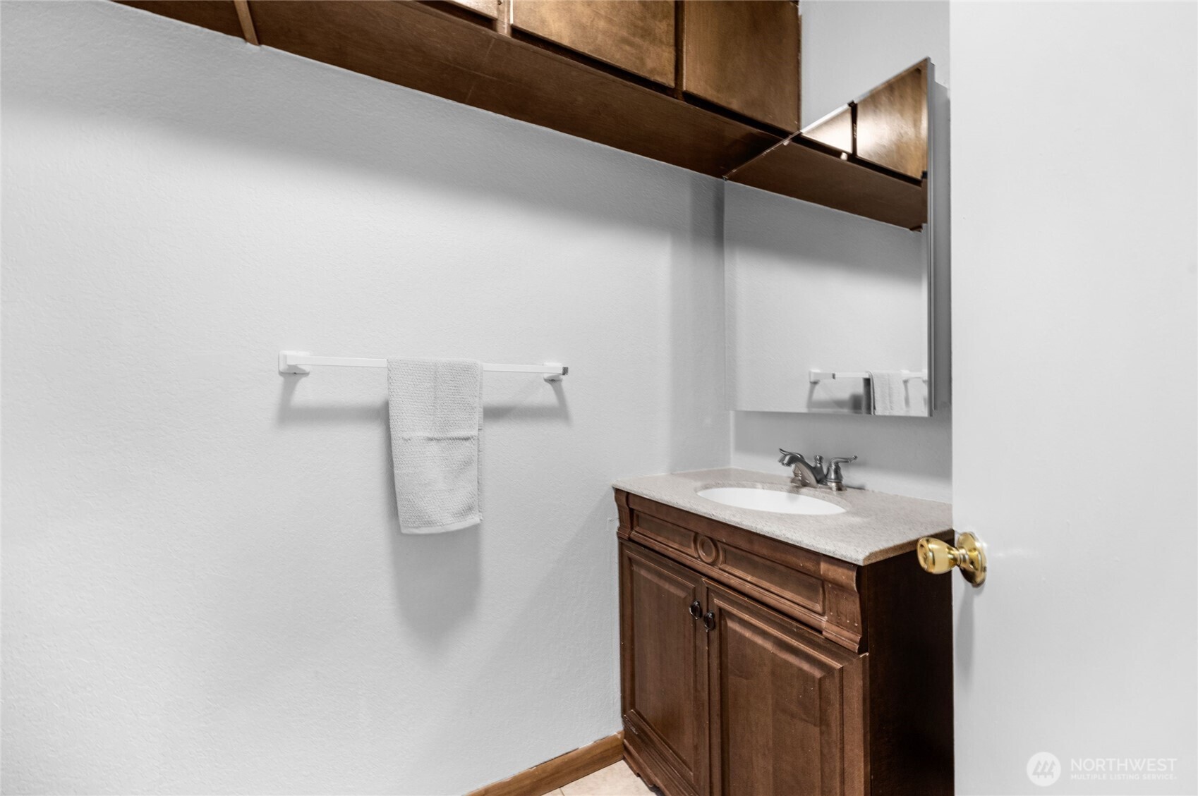 vanity 2nd bath