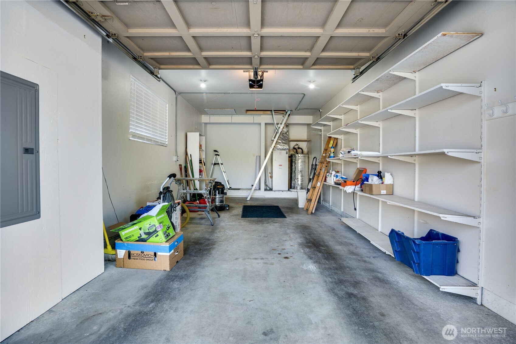 2nd bedroom.