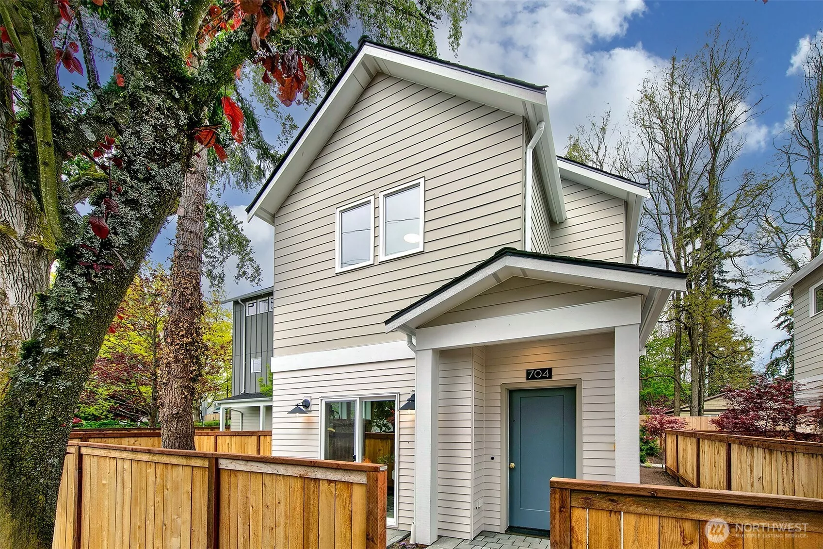 Welcome to 704 N 107th St!