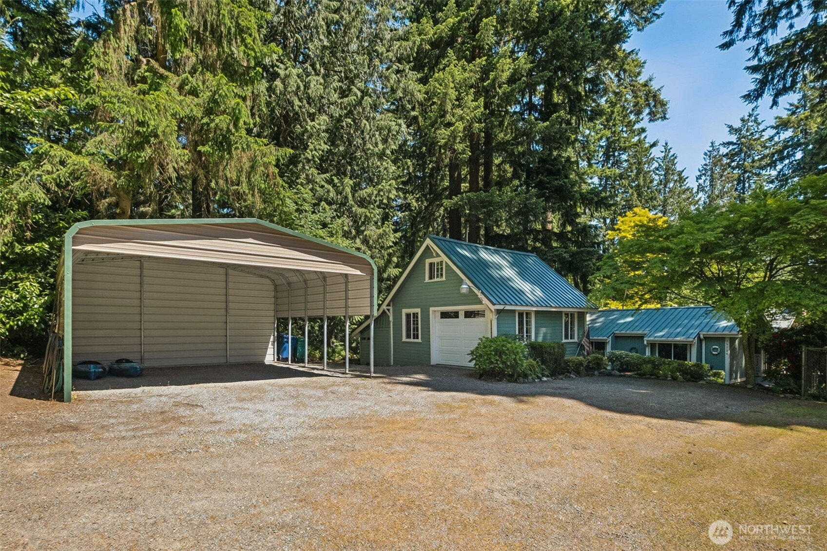 2-car carport