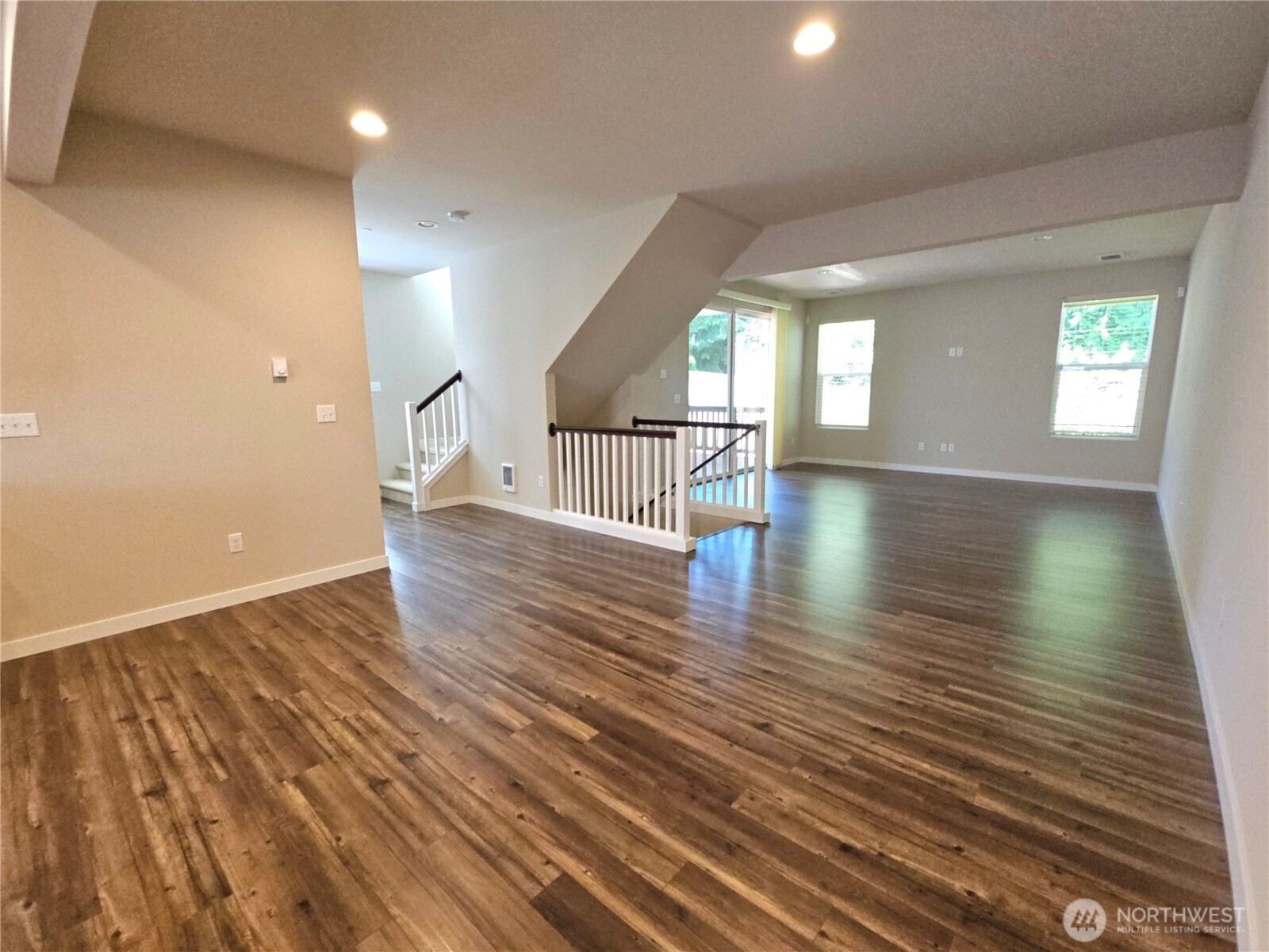 Laminate flooring throughout!