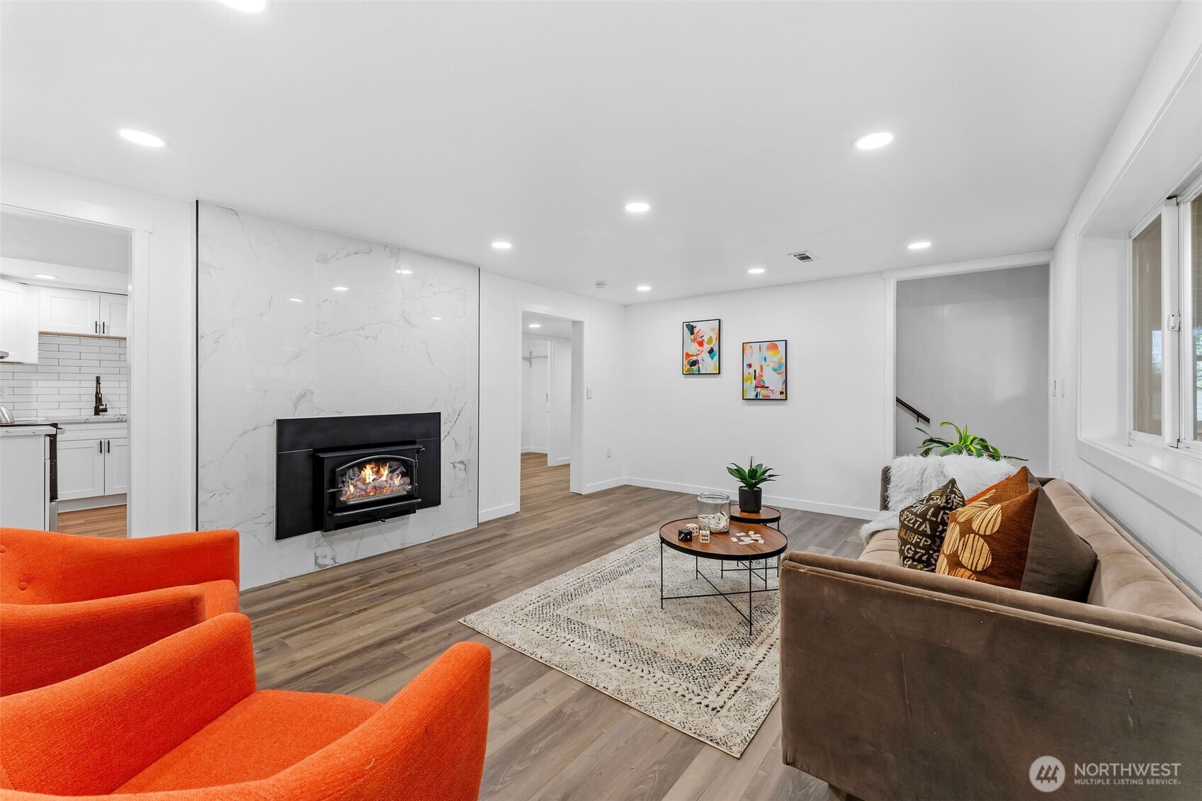 2nd living room area