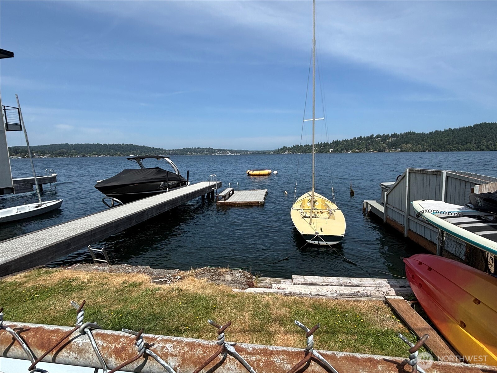 Private Lake Washington access.