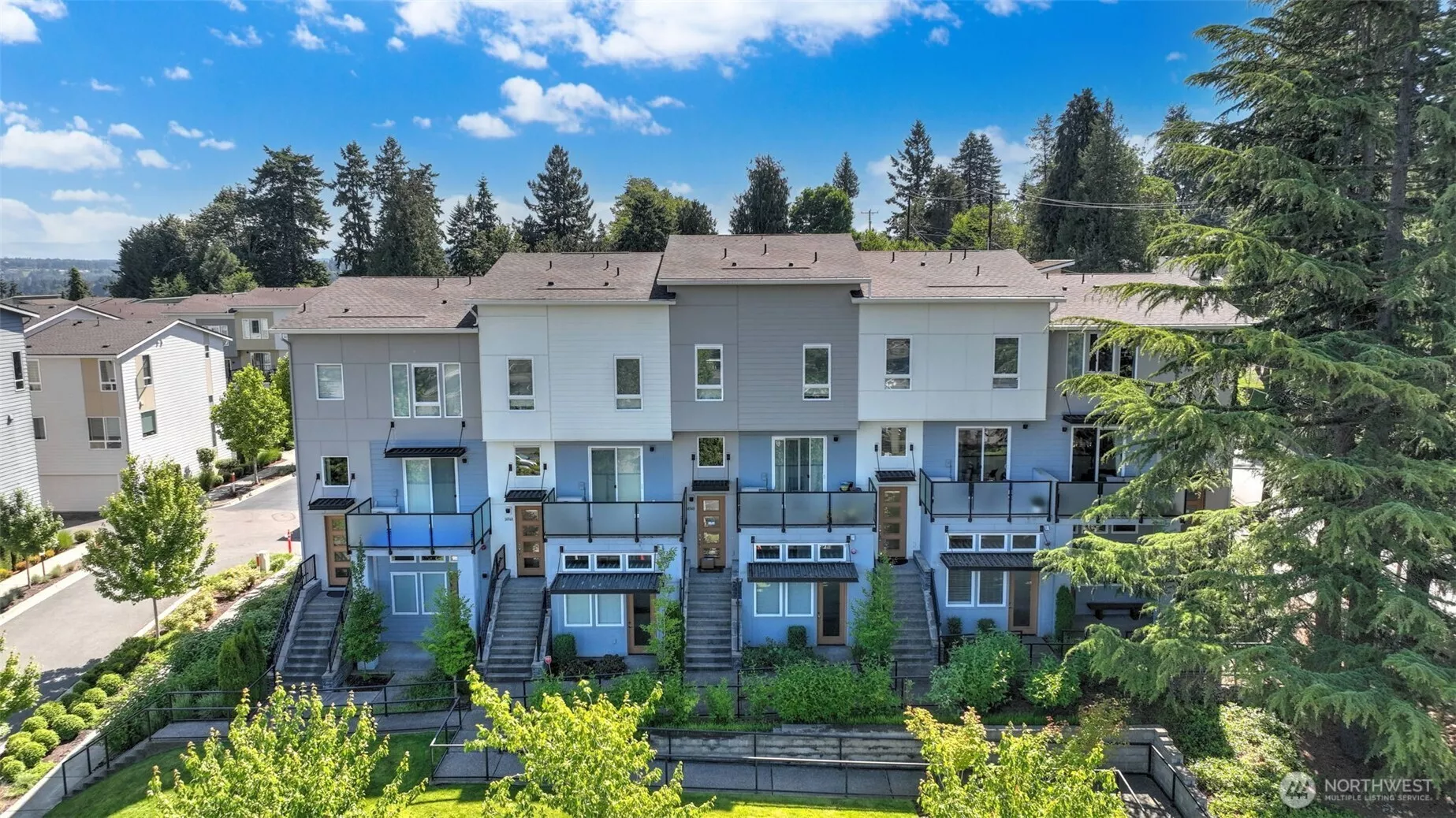 12 Degrees North is a newer condominium complex built by Pulte construction. Located in Lake Forest Park with an easy walk to all amenities.