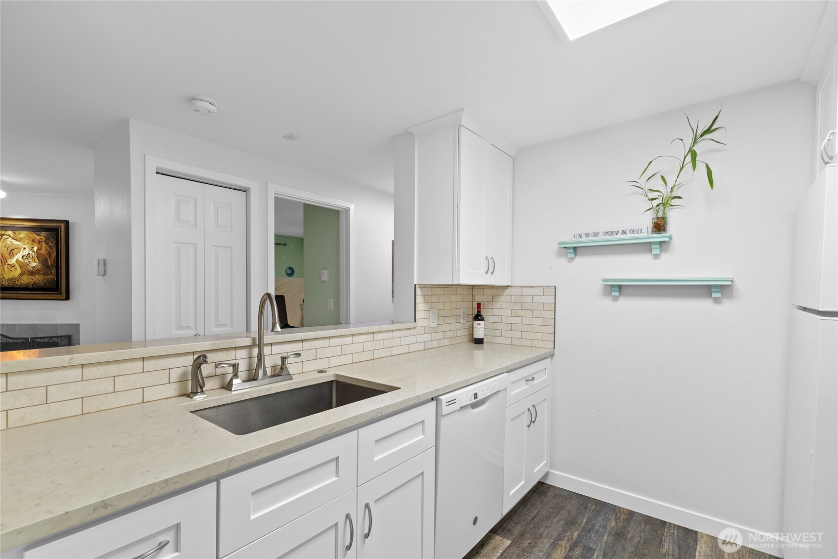 Sleek and inviting! Enjoy a sun-filled layout with an open kitchen, chic finishes, and modern comfort throughout. #ReadyToLiveIn