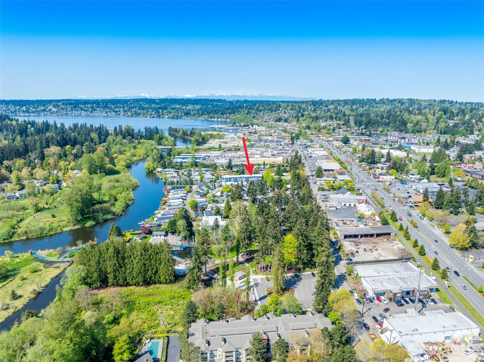 Just a short run down the river to Lake Washington!