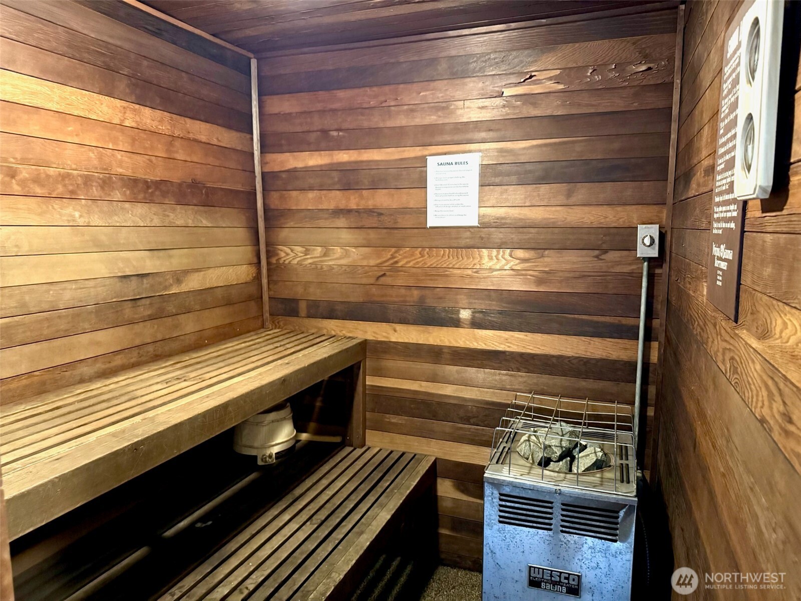 Condominium Sauna