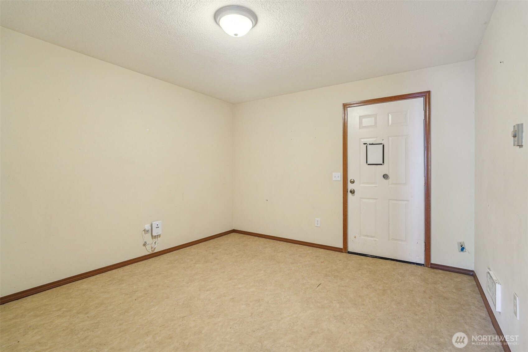 3 Beds Upstairs