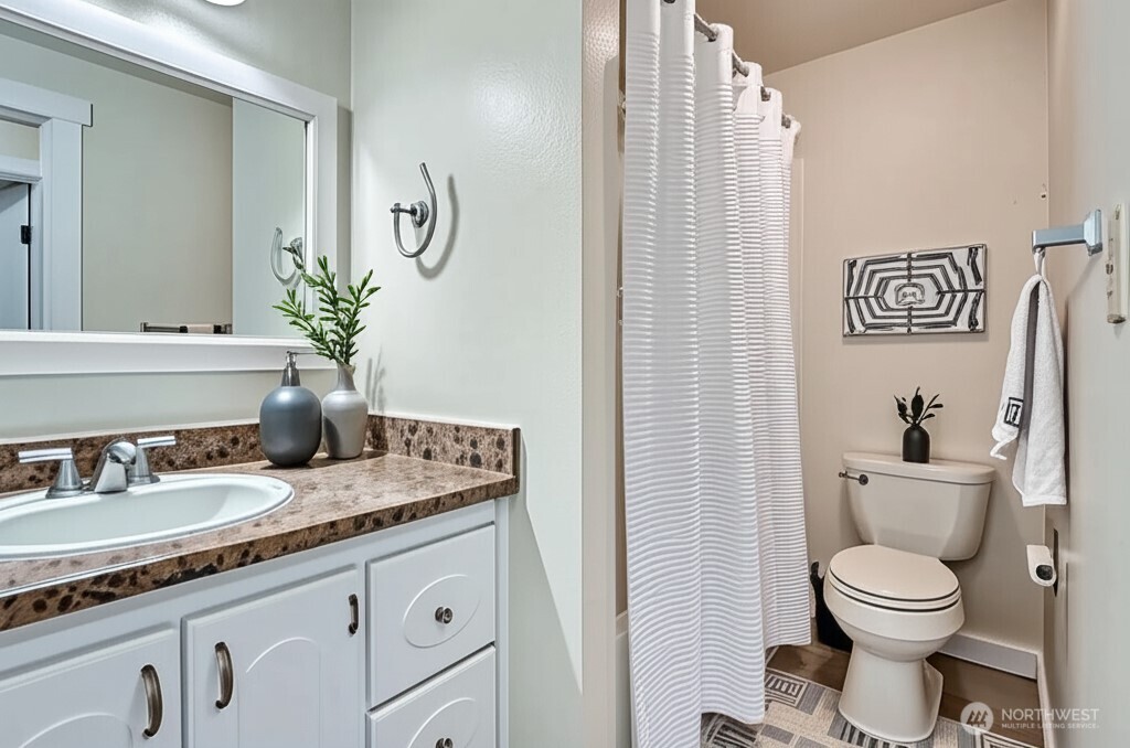 Bathroom 1.