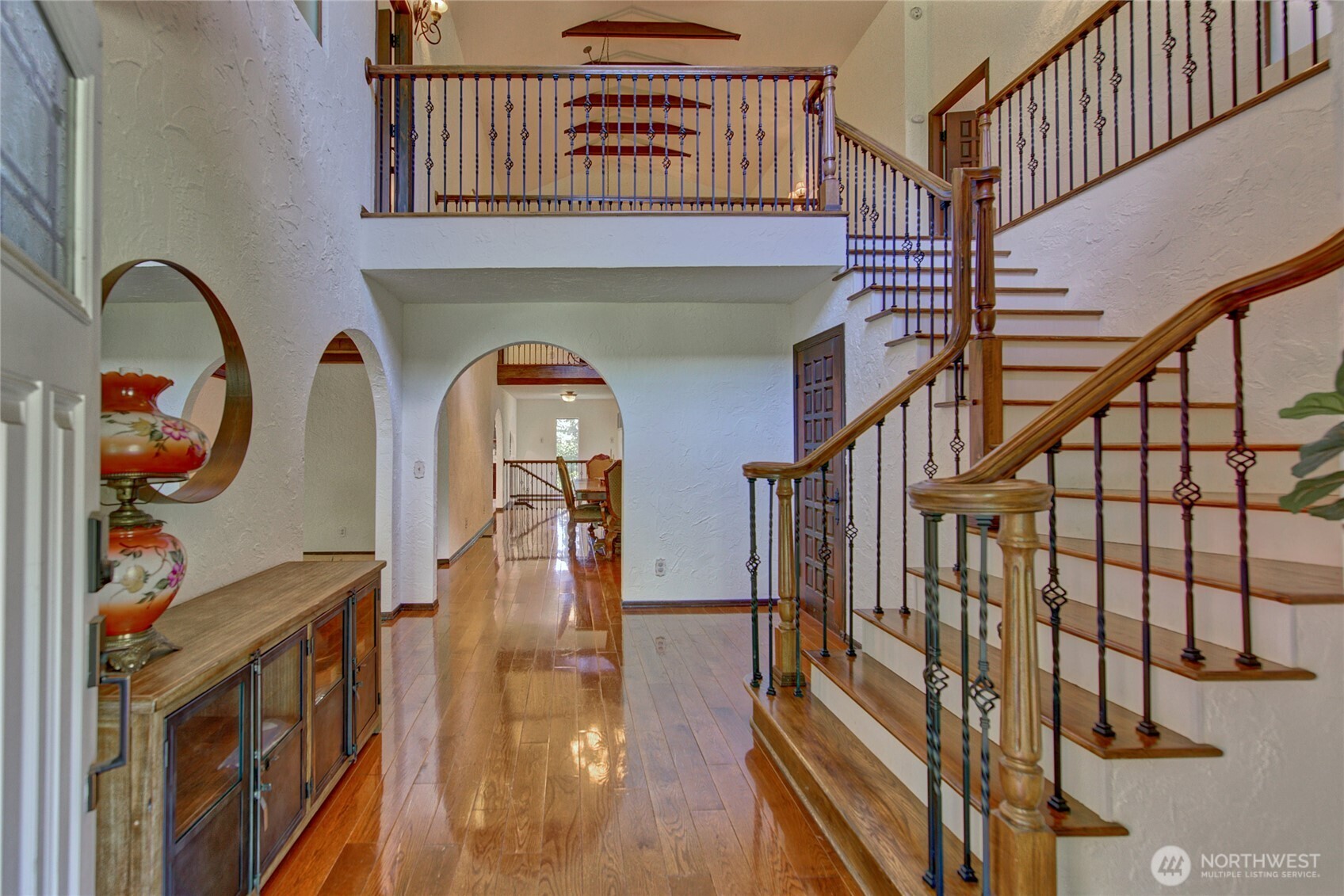 Grand stairway in the entry