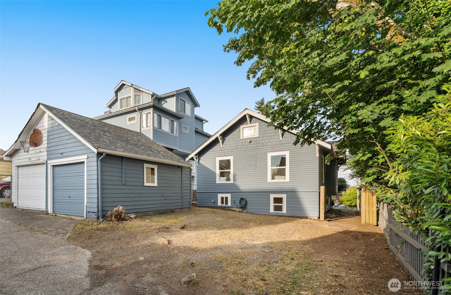 Huge backyard offers ample parking or potential to expand!